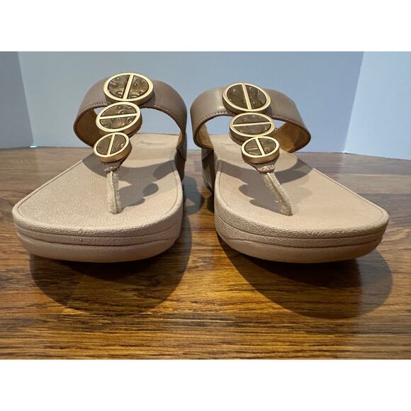 FitFlop Women's Halo Beaded Circle Leather Toe Post Sandals Beige Size 9 NWT - Picture 4 of 10